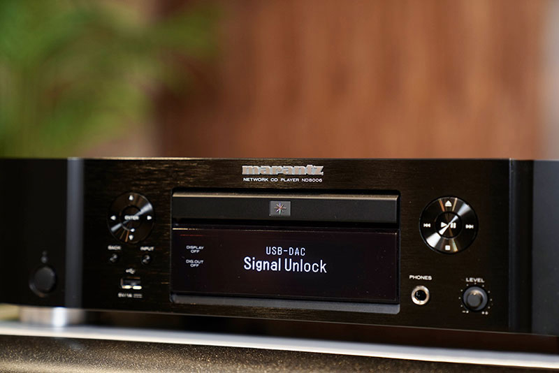 CD Transport là gì? Có gì khác đầu CD Player?